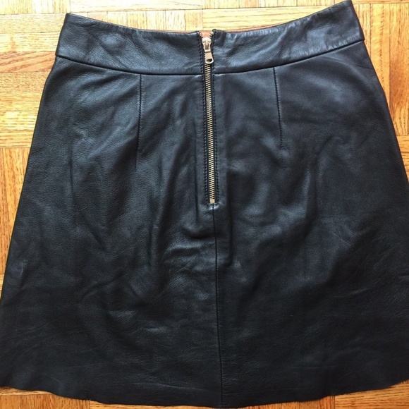 Zara Leather Mini skirt with Side Pockets XS - Picture 2 of 7